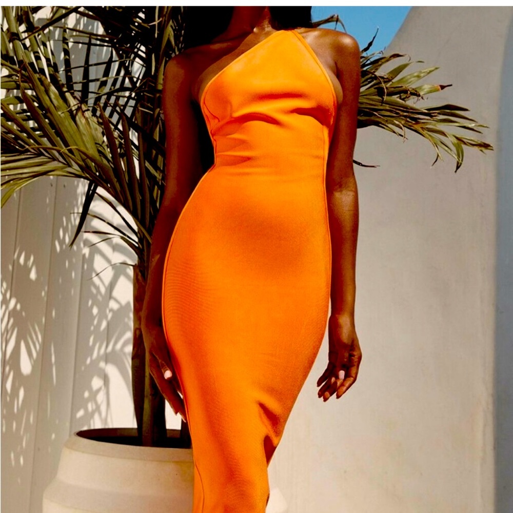 House of CB orange bandage dress in US M.